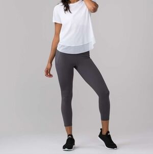 Lululemon Final Lap Crop 23", Color Dark Carbon, Size 6